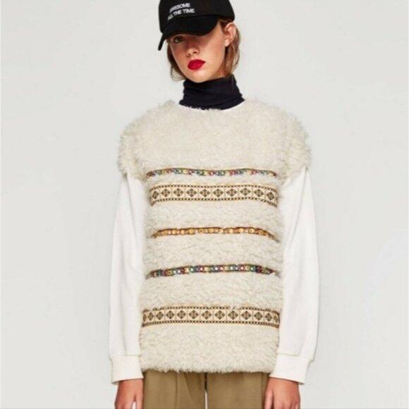 Zara Shaggy Sherpa Fleece Faux Fur Embellished Embroidered Street Sweater S - Picture 1 of 7